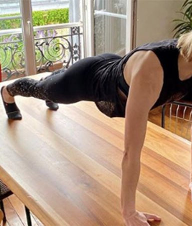 Cours de sport : renforcement musculaire avec Stephanie Nieman - Respire