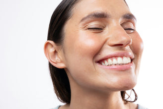 Soins du visage mimétiques